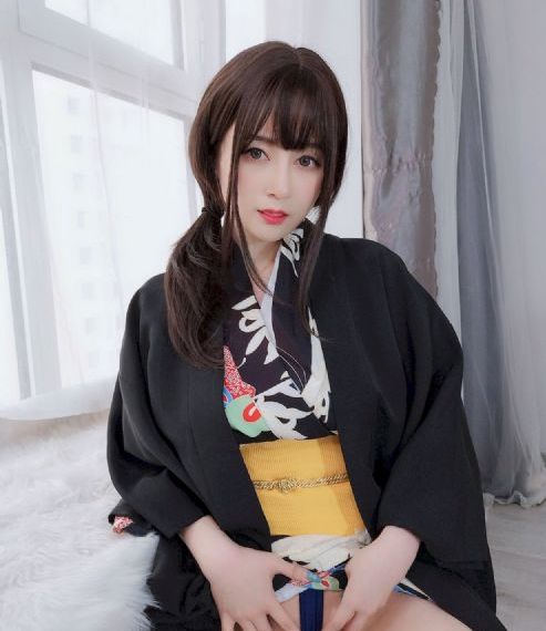 亚洲婷婷综合中文字幕第一页_HD高清电影在线