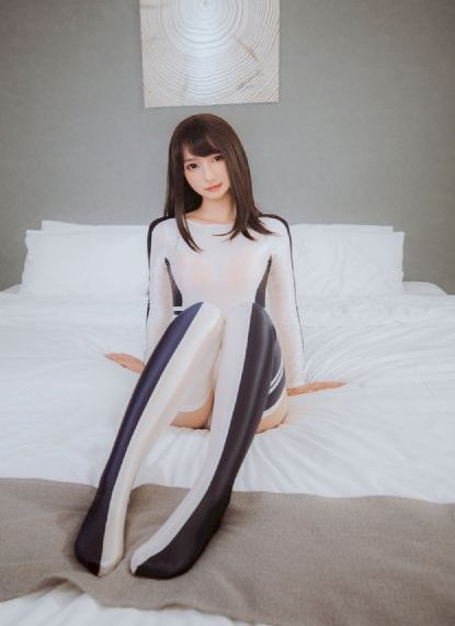 漂亮美女一级毛片免费_1080P全集免费播放