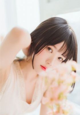 欧美精品国产制服第一页_超清神马在线观看