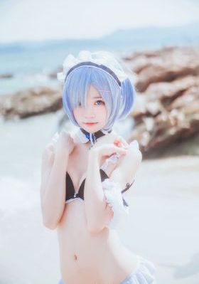 久久亚洲美女视频_免费观看高清版